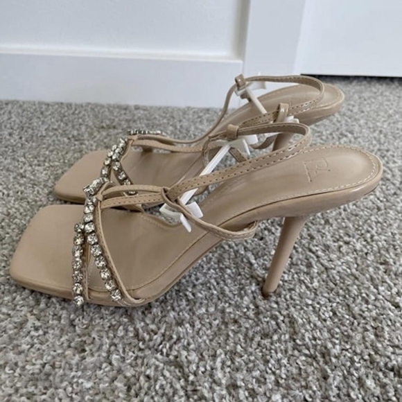Zara Beige Sandals with Rhinestone Accents - Picture 2 of 3